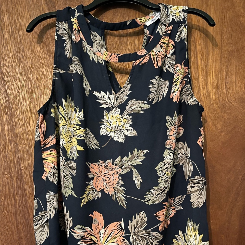 Woman’s tank top size XL